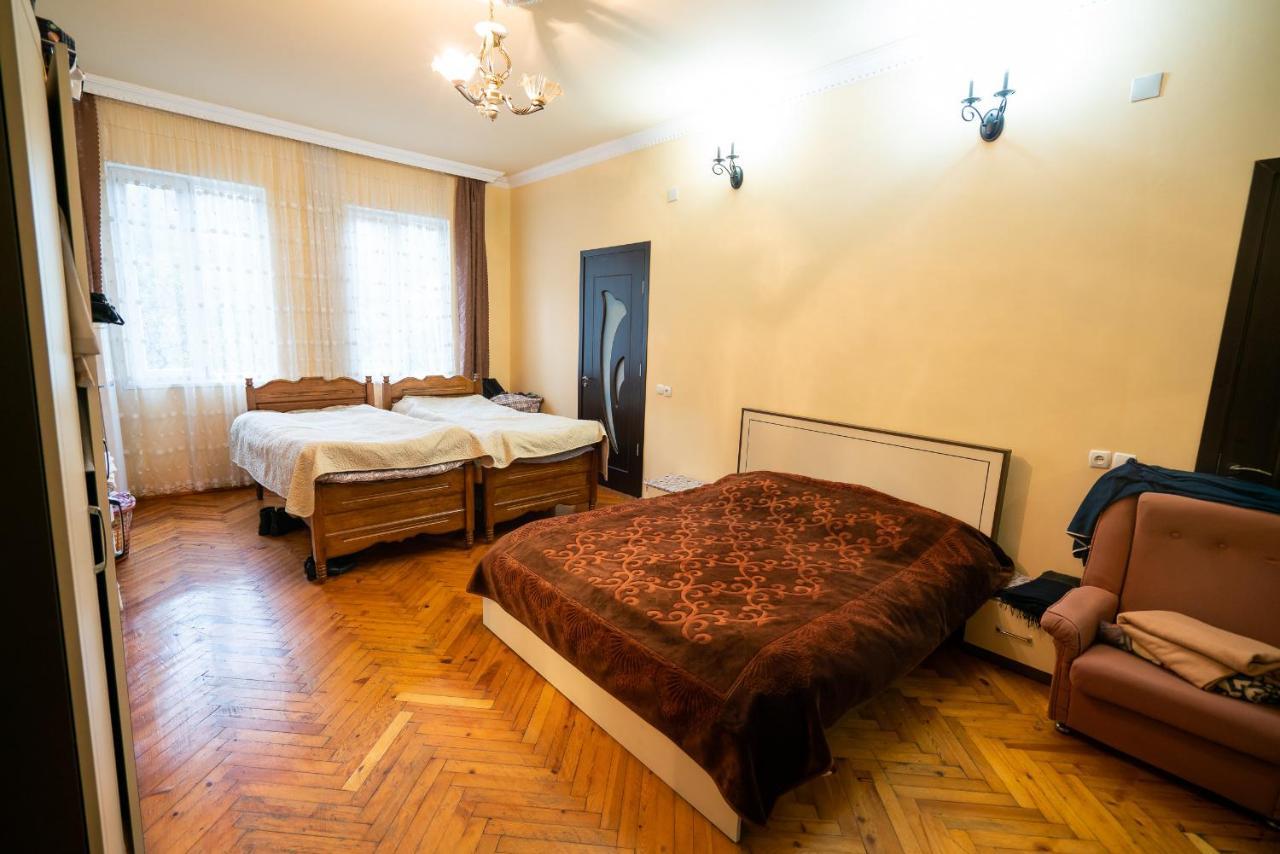 Marina Кваріаті Екстер'єр фото